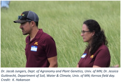 Dr. Jacob Jungers, Dept. of Agronomy and Plant Genetics, Univ. of MN; Dr. Jessica Gutknecht, Department of Soil, Water & Climate, Univ. of MN; Kernza field day. Credit: K. Hakanson